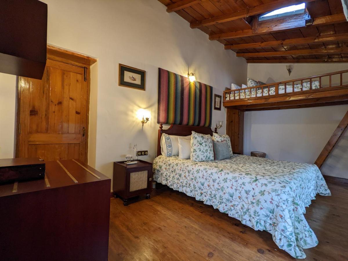 Hotel Blue Book At Gethia, Nainital Esterno foto