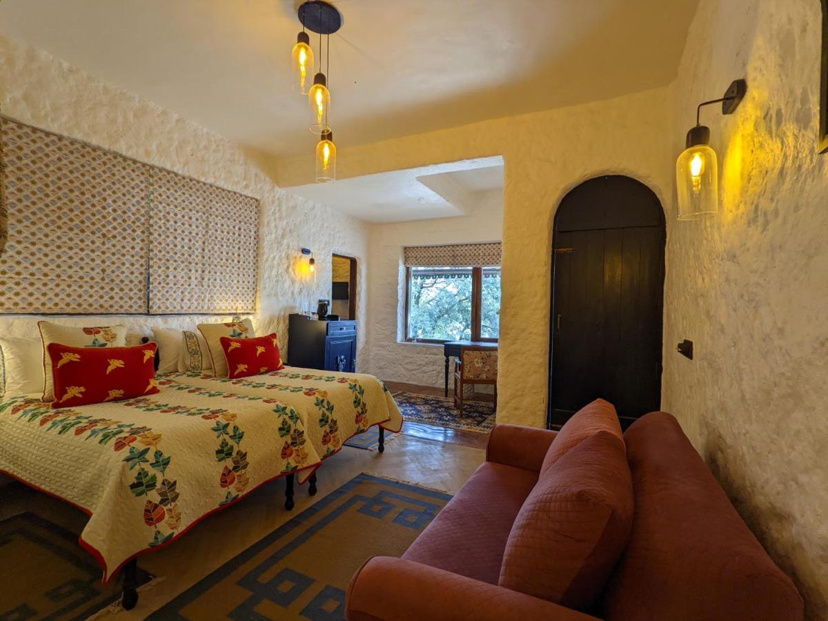 Hotel Blue Book At Gethia, Nainital Esterno foto