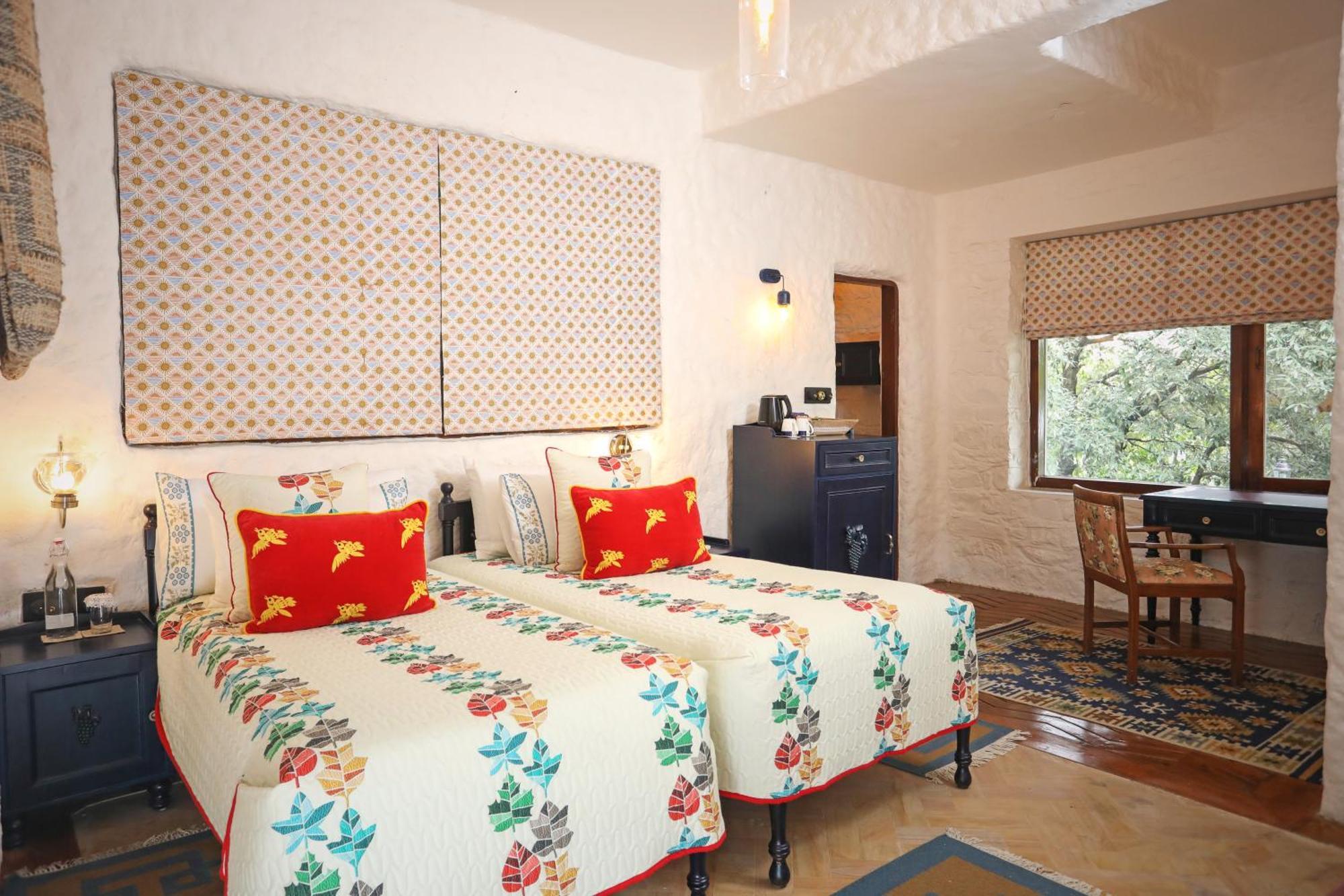 Hotel Blue Book At Gethia, Nainital Esterno foto