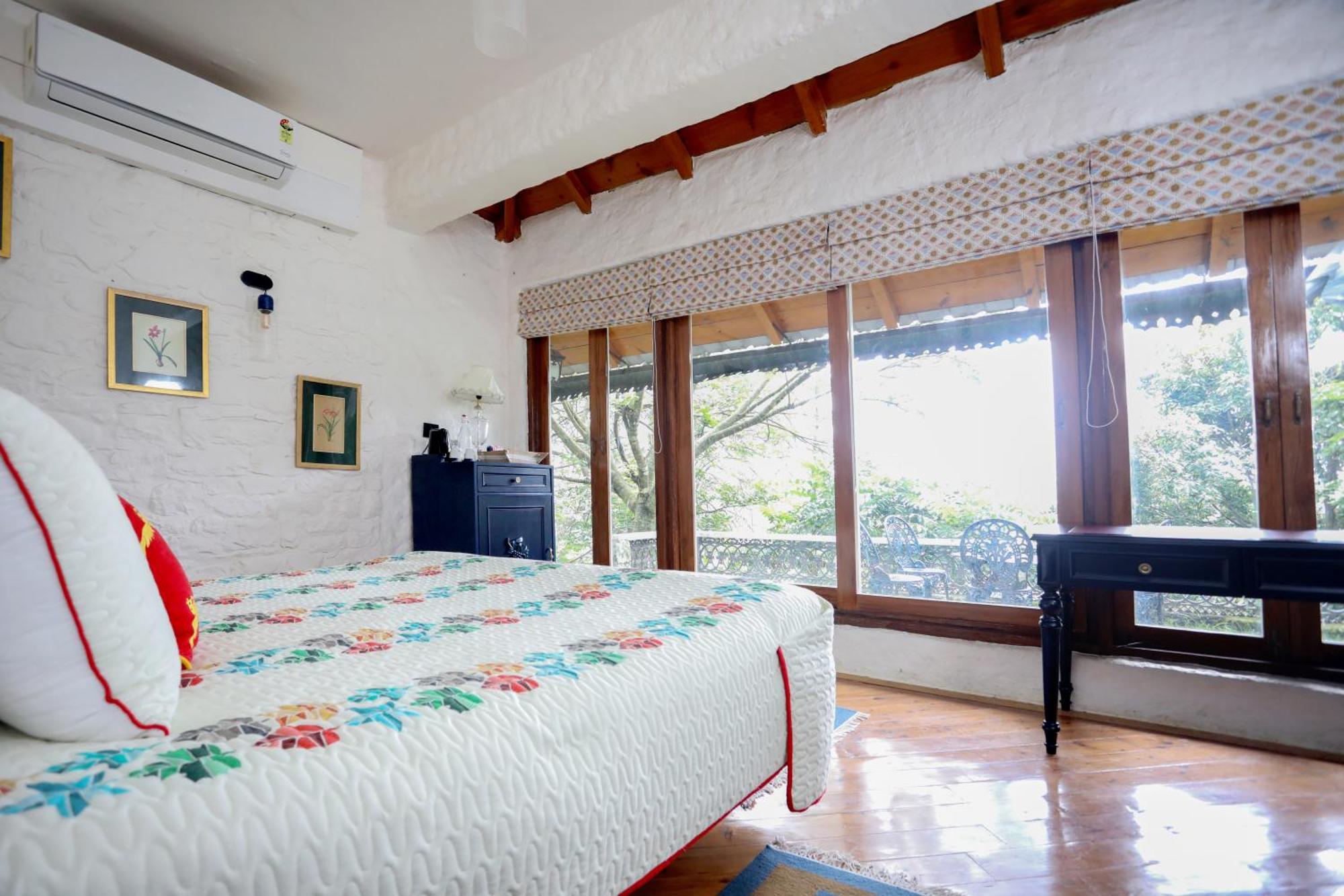 Hotel Blue Book At Gethia, Nainital Esterno foto