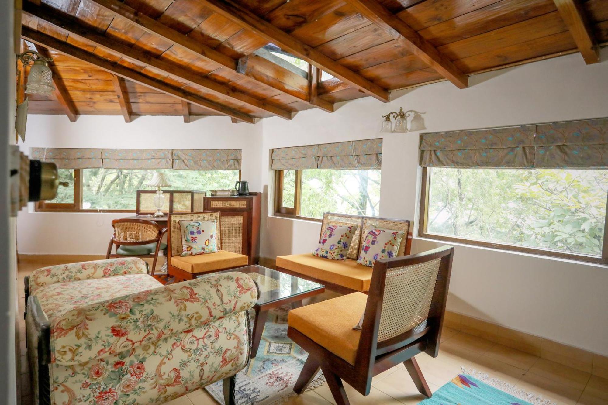 Hotel Blue Book At Gethia, Nainital Esterno foto