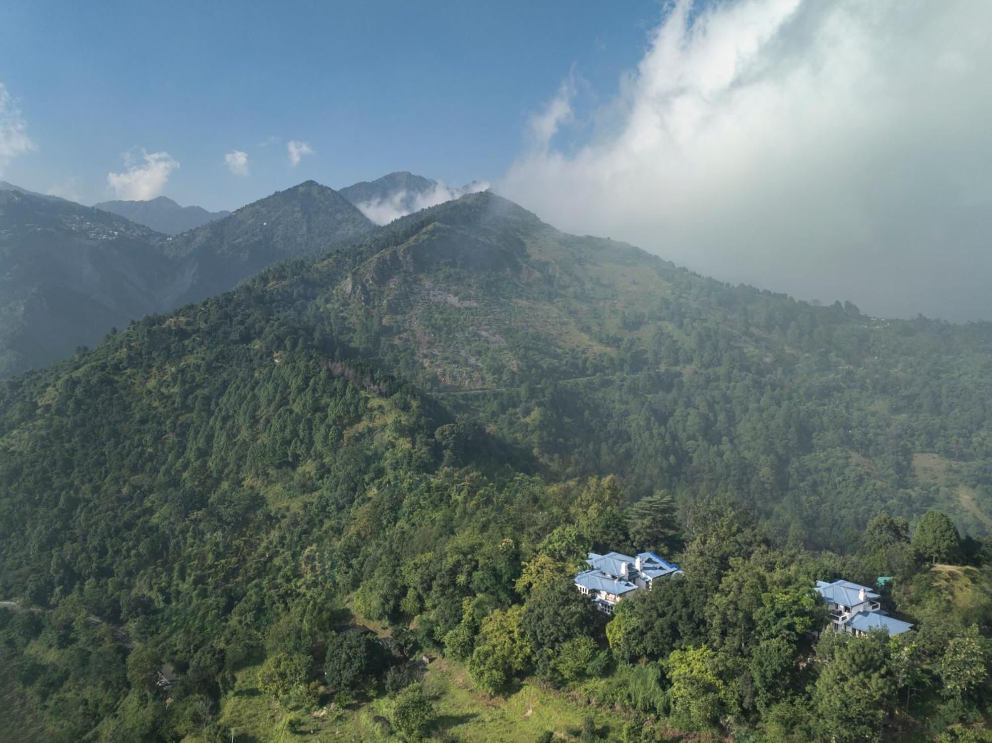 Hotel Blue Book At Gethia, Nainital Esterno foto