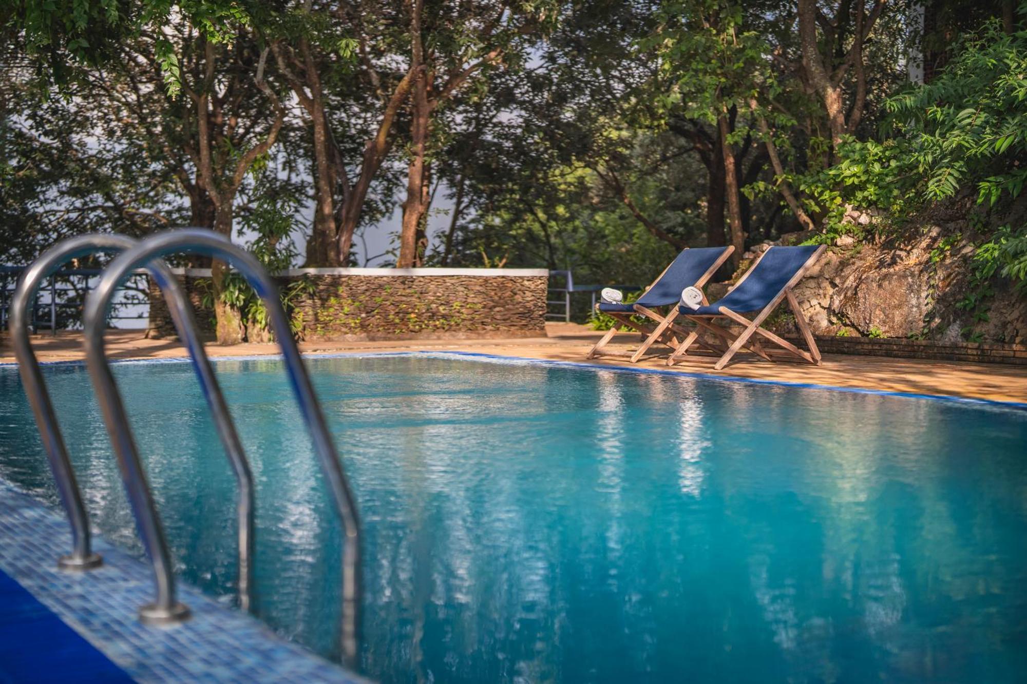 Hotel Blue Book At Gethia, Nainital Esterno foto